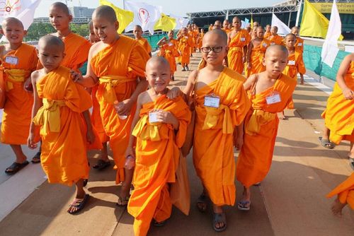 ภาพ No.16261:ประมวลภาพวันสามเณรทั่วไทยรวมใจเพื่อฟื้นฟูพระพุทธศาสนา ครั้งที่ 1