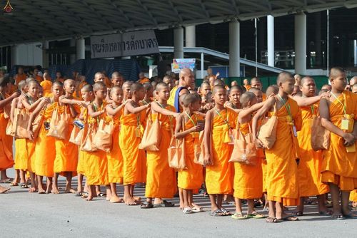 ภาพ No.16281:ประมวลภาพวันสามเณรทั่วไทยรวมใจเพื่อฟื้นฟูพระพุทธศาสนา ครั้งที่ 1