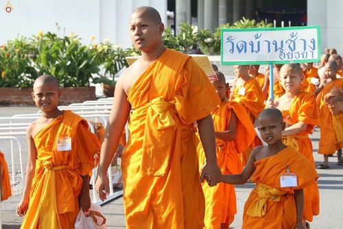 ภาพ No.16285:ประมวลภาพวันสามเณรทั่วไทยรวมใจเพื่อฟื้นฟูพระพุทธศาสนา ครั้งที่ 1