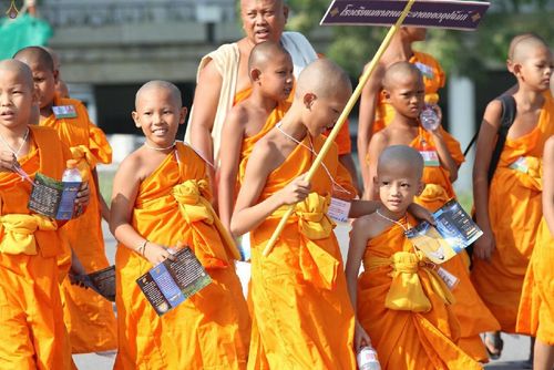 ภาพ No.16340:ประมวลภาพวันสามเณรทั่วไทยรวมใจเพื่อฟื้นฟูพระพุทธศาสนา ครั้งที่ 1