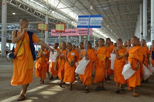 ภาพ No.16359:ประมวลภาพวันสามเณรทั่วไทยรวมใจเพื่อฟื้นฟูพระพุทธศาสนา ครั้งที่ 1