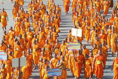 ภาพ No.16375:ประมวลภาพวันสามเณรทั่วไทยรวมใจเพื่อฟื้นฟูพระพุทธศาสนา ครั้งที่ 1