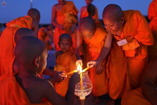 ภาพ No.16417:ประมวลภาพวันสามเณรทั่วไทยรวมใจเพื่อฟื้นฟูพระพุทธศาสนา ครั้งที่ 1