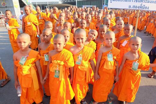 ภาพ No.16425:ประมวลภาพวันสามเณรทั่วไทยรวมใจเพื่อฟื้นฟูพระพุทธศาสนา ครั้งที่ 1