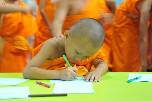 ภาพ No.16448:ประมวลภาพวันสามเณรทั่วไทยรวมใจเพื่อฟื้นฟูพระพุทธศาสนา ครั้งที่ 1