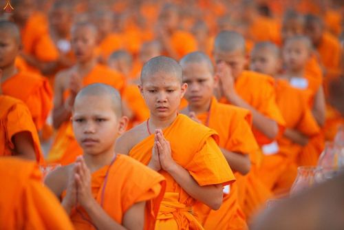 ภาพ No.16449:ประมวลภาพวันสามเณรทั่วไทยรวมใจเพื่อฟื้นฟูพระพุทธศาสนา ครั้งที่ 1