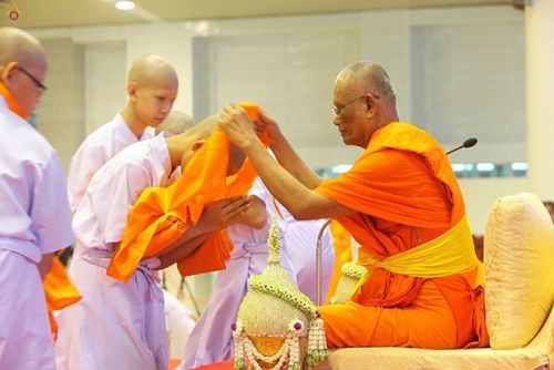 ภาพ No.16476:ประมวลภาพพิธีบรรพชาธรรมทายาทนานาชาติ 4 รุ่น