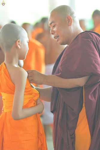 ภาพ No.16506:ประมวลภาพพิธีบรรพชาธรรมทายาทนานาชาติ 4 รุ่น