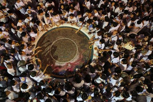 ภาพ No.16712:ประมวลภาพวันคุ้มครองโลก 2558 ณ วัดพระธรรมกาย