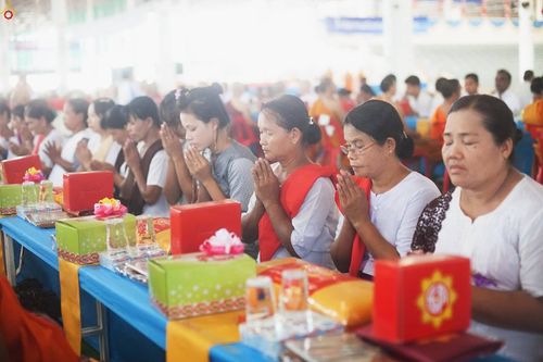 ภาพ No.16736:ประมวลภาพวันคุ้มครองโลก 2558 ณ วัดพระธรรมกาย