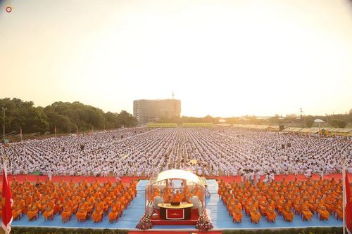 ภาพ No.16777:ประมวลภาพวันคุ้มครองโลก 2558 ณ วัดพระธรรมกาย