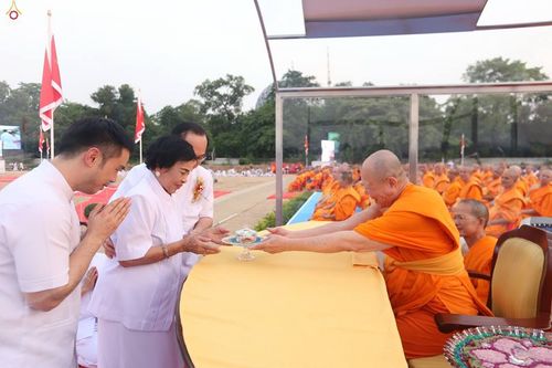 ภาพ No.16791:ประมวลภาพวันคุ้มครองโลก 2558 ณ วัดพระธรรมกาย