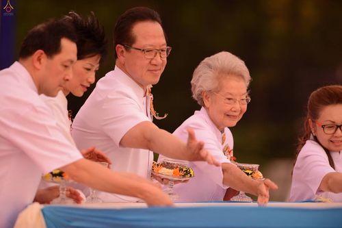 ภาพ No.16796:ประมวลภาพวันคุ้มครองโลก 2558 ณ วัดพระธรรมกาย