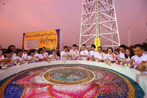 ภาพ No.16800:ประมวลภาพวันคุ้มครองโลก 2558 ณ วัดพระธรรมกาย