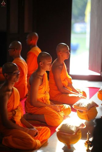 ภาพ No.16818:ประมวลภาพพิธีอุปสมบทสามเณรเตรียมสถาบันธรรมชัย รุ่นที่ 12