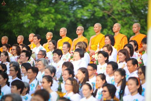 ภาพ No.16822:ประมวลภาพพิธีอุปสมบทสามเณรเตรียมสถาบันธรรมชัย รุ่นที่ 12