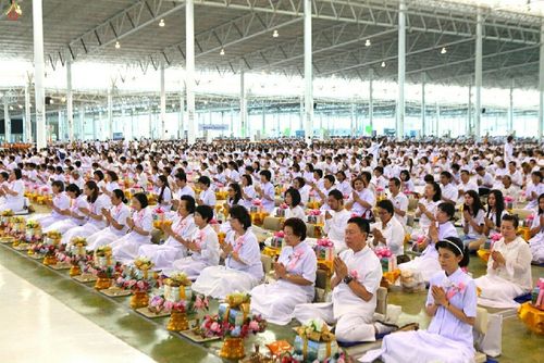 ภาพ No.16840:ประมวลภาพพิธีมอบกองทุนการศึกษาภาษาบาลี - นักธรรม - ทางก้าวหน้า ประจำปี พ.ศ. 2558