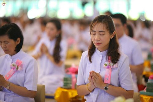 ภาพ No.16839:ประมวลภาพพิธีมอบกองทุนการศึกษาภาษาบาลี - นักธรรม - ทางก้าวหน้า ประจำปี พ.ศ. 2558