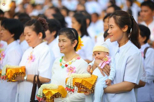 ภาพ No.16825:ประมวลภาพพิธีอุปสมบทสามเณรเตรียมสถาบันธรรมชัย รุ่นที่ 12