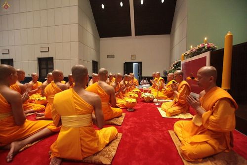 ภาพ No.16828:ประมวลภาพพิธีอุปสมบทสามเณรเตรียมสถาบันธรรมชัย รุ่นที่ 12