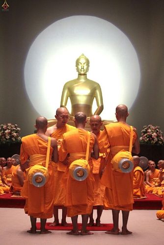 ภาพ No.16831:ประมวลภาพพิธีอุปสมบทสามเณรเตรียมสถาบันธรรมชัย รุ่นที่ 12