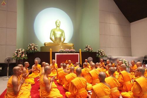 ภาพ No.16832:ประมวลภาพพิธีอุปสมบทสามเณรเตรียมสถาบันธรรมชัย รุ่นที่ 12