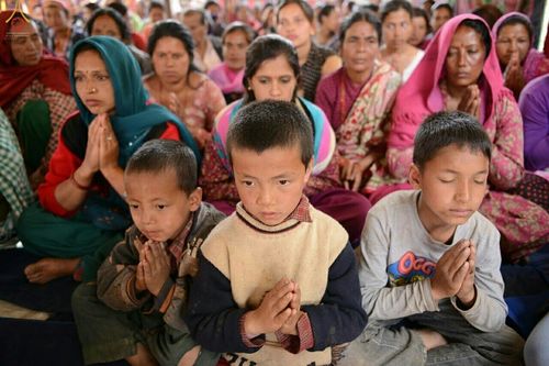 ภาพ No.16863:มูลนิธิธรรมกายช่วยเหลือผู้ประสบภัยแผ่นดินไหวที่ประเทศเนปาล