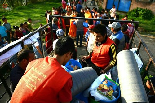 ภาพ No.16885:มูลนิธิธรรมกายช่วยเหลือผู้ประสบภัยแผ่นดินไหวที่ประเทศเนปาล