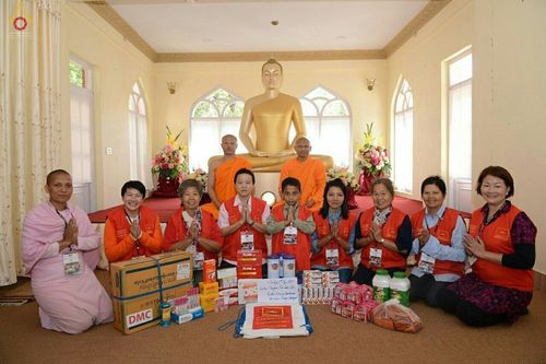 ภาพ No.16905:มูลนิธิธรรมกายช่วยเหลือผู้ประสบภัยแผ่นดินไหวที่ประเทศเนปาล