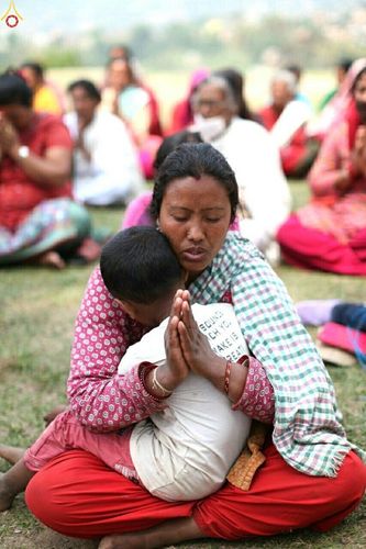 ภาพ No.16923:มูลนิธิธรรมกายช่วยเหลือผู้ประสบภัยแผ่นดินไหวที่ประเทศเนปาล