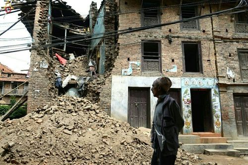 ภาพ No.16941:มูลนิธิธรรมกายช่วยเหลือผู้ประสบภัยแผ่นดินไหวที่ประเทศเนปาล