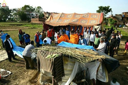 ภาพ No.16977:มูลนิธิธรรมกายช่วยเหลือผู้ประสบภัยแผ่นดินไหวที่ประเทศเนปาล