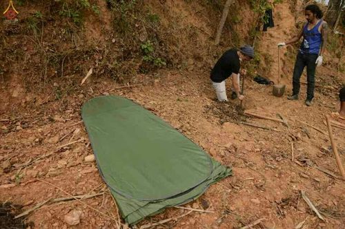 ภาพ No.16992:มูลนิธิธรรมกายช่วยเหลือผู้ประสบภัยแผ่นดินไหวที่ประเทศเนปาล