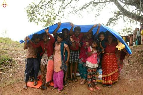 ภาพ No.17012:มูลนิธิธรรมกายช่วยเหลือผู้ประสบภัยแผ่นดินไหวที่ประเทศเนปาล