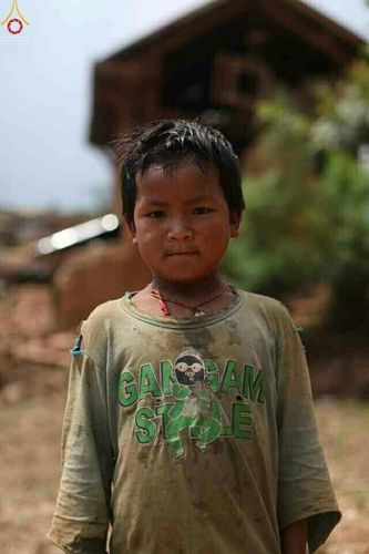 ภาพ No.17030:มูลนิธิธรรมกายช่วยเหลือผู้ประสบภัยแผ่นดินไหวที่ประเทศเนปาล