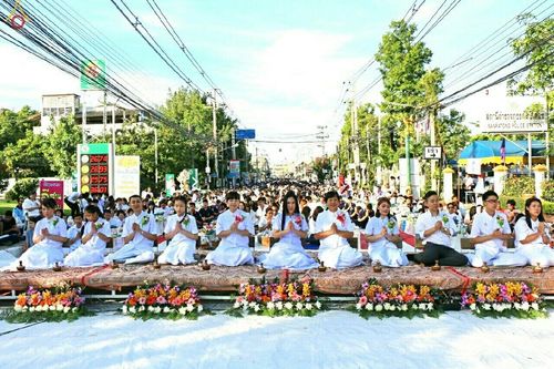 ภาพ No.17294:ตักบาตรพระ 1,543 รูป อ.สันป่าตอง จ.เชียงใหม่