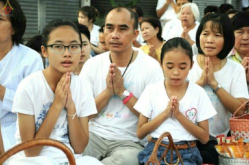 ภาพ No.17306:ตักบาตรพระ 1,543 รูป อ.สันป่าตอง จ.เชียงใหม่