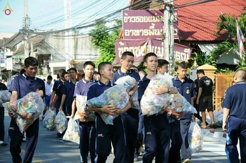 ภาพ No.17314:ตักบาตรพระ 1,543 รูป อ.สันป่าตอง จ.เชียงใหม่