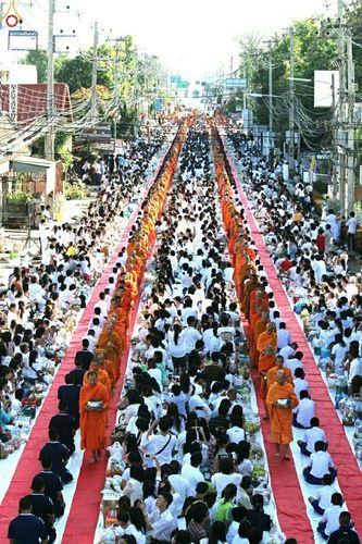 ภาพ No.17317:ตักบาตรพระ 1,543 รูป อ.สันป่าตอง จ.เชียงใหม่