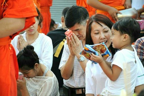 ภาพ No.17318:ตักบาตรพระ 1,543 รูป อ.สันป่าตอง จ.เชียงใหม่