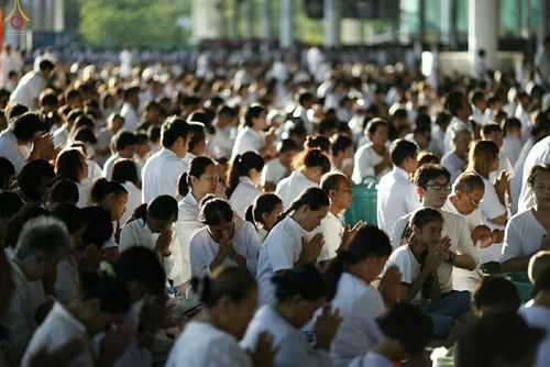 ภาพ No.17324:ประมวลภาพวันวิสาขบูชา วันจันทร์ที่ 1 มิถุนายน พ.ศ. 2558 ณ วัดพระธรรมกาย