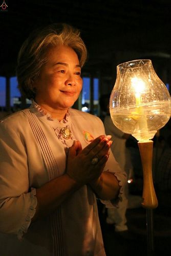 ภาพ No.17338:ประมวลภาพวันวิสาขบูชา วันจันทร์ที่ 1 มิถุนายน พ.ศ. 2558 ณ วัดพระธรรมกาย