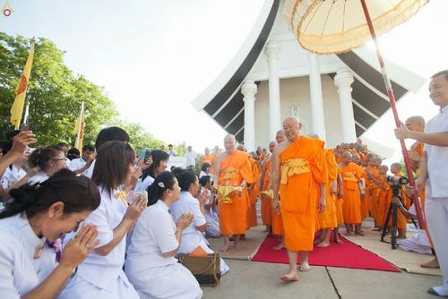ภาพ No.17364:ประมวลภาพวันวิสาขบูชา วันจันทร์ที่ 1 มิถุนายน พ.ศ. 2558 ณ วัดพระธรรมกาย