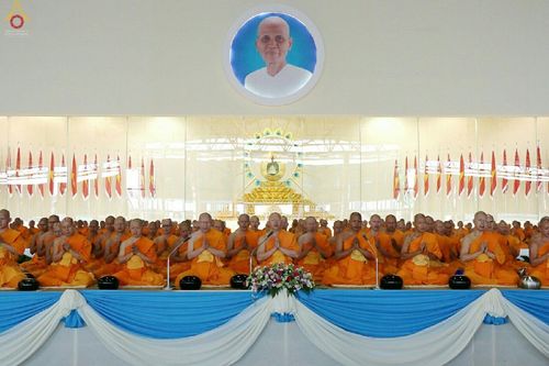 ภาพ No.17370:ประมวลภาพวันวิสาขบูชา วันจันทร์ที่ 1 มิถุนายน พ.ศ. 2558 ณ วัดพระธรรมกาย