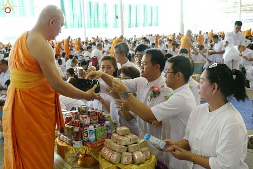 ภาพ No.17371:ประมวลภาพวันวิสาขบูชา วันจันทร์ที่ 1 มิถุนายน พ.ศ. 2558 ณ วัดพระธรรมกาย