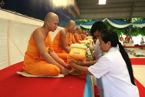 ภาพ No.17377:ประมวลภาพวันวิสาขบูชา วันจันทร์ที่ 1 มิถุนายน พ.ศ. 2558 ณ วัดพระธรรมกาย