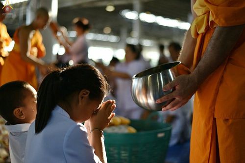 ภาพ No.17403:ประมวลภาพวันวิสาขบูชา วันจันทร์ที่ 1 มิถุนายน พ.ศ. 2558 ณ วัดพระธรรมกาย