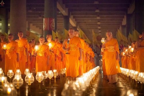 ภาพ No.17443:ประมวลภาพวันวิสาขบูชา วันจันทร์ที่ 1 มิถุนายน พ.ศ. 2558 ณ วัดพระธรรมกาย