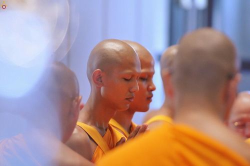 ภาพ No.17448:ประมวลภาพวันวิสาขบูชา วันจันทร์ที่ 1 มิถุนายน พ.ศ. 2558 ณ วัดพระธรรมกาย