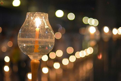 ภาพ No.17464:ประมวลภาพวันวิสาขบูชา วันจันทร์ที่ 1 มิถุนายน พ.ศ. 2558 ณ วัดพระธรรมกาย